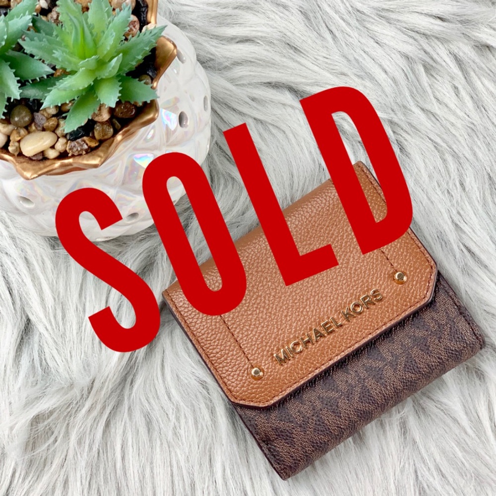 MICHAEL KORS Hayes Leather Wallet